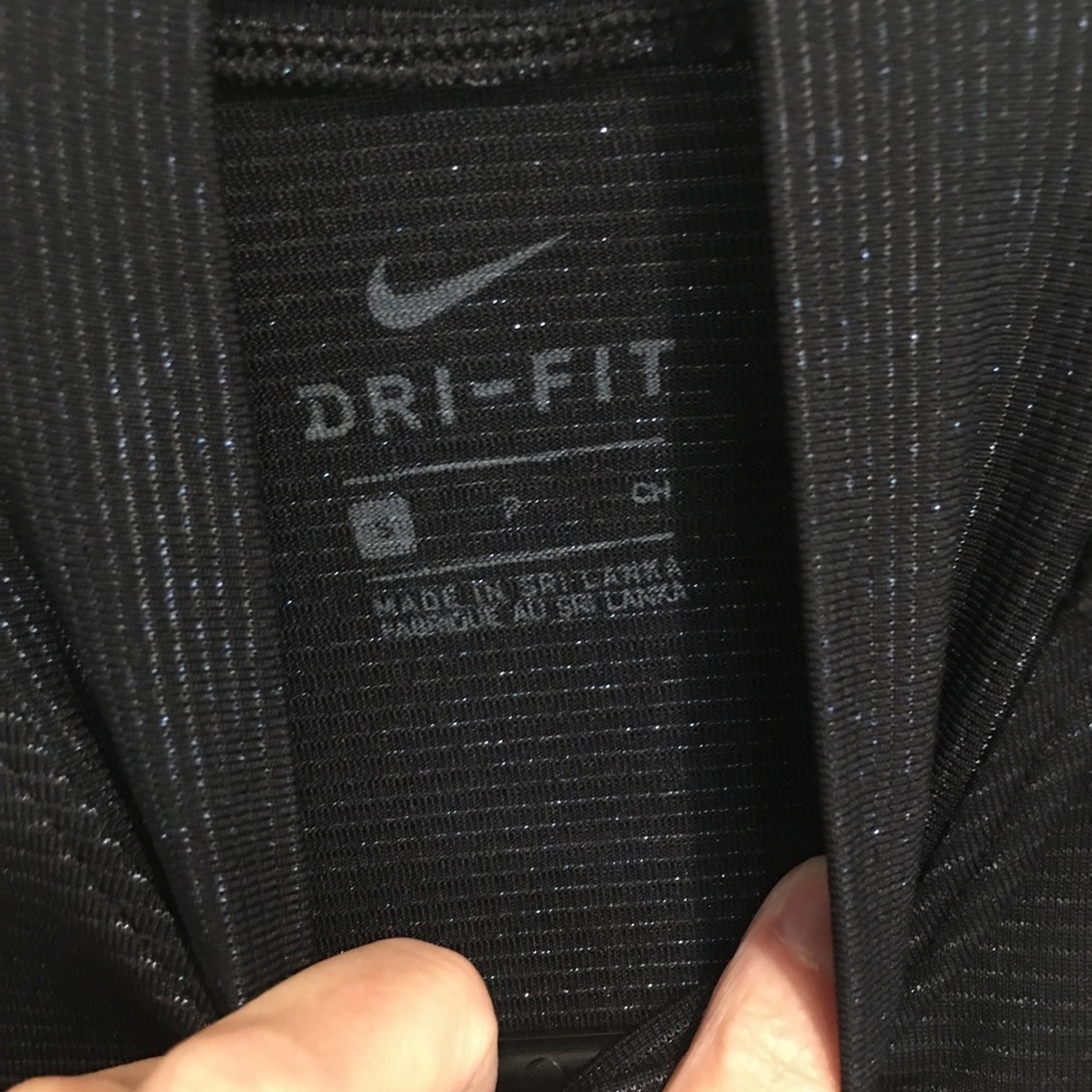 Nike drifit - Picture 2 of 5
